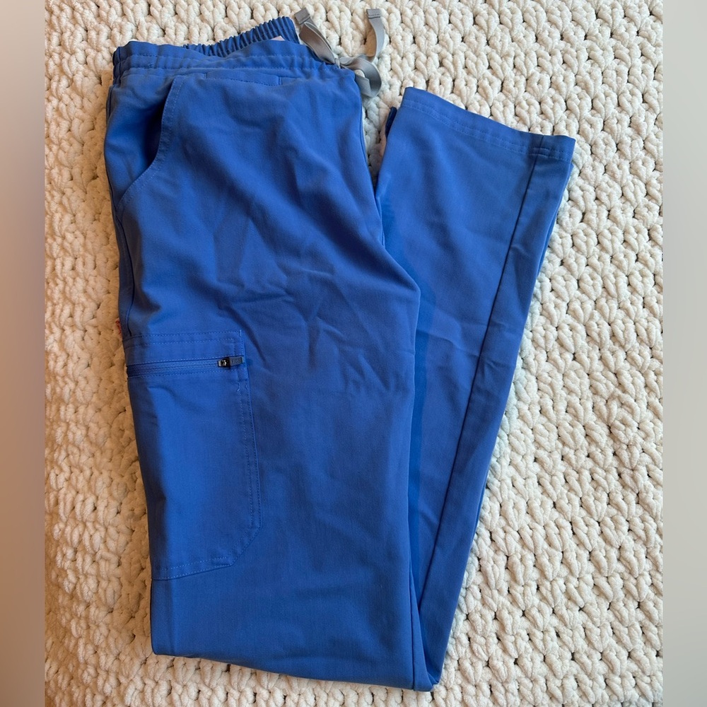 Figs scrubs